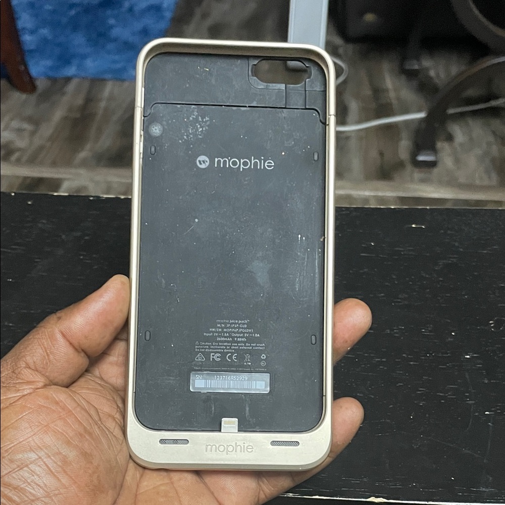 Mophie Black and Gold iPhone Battery Case